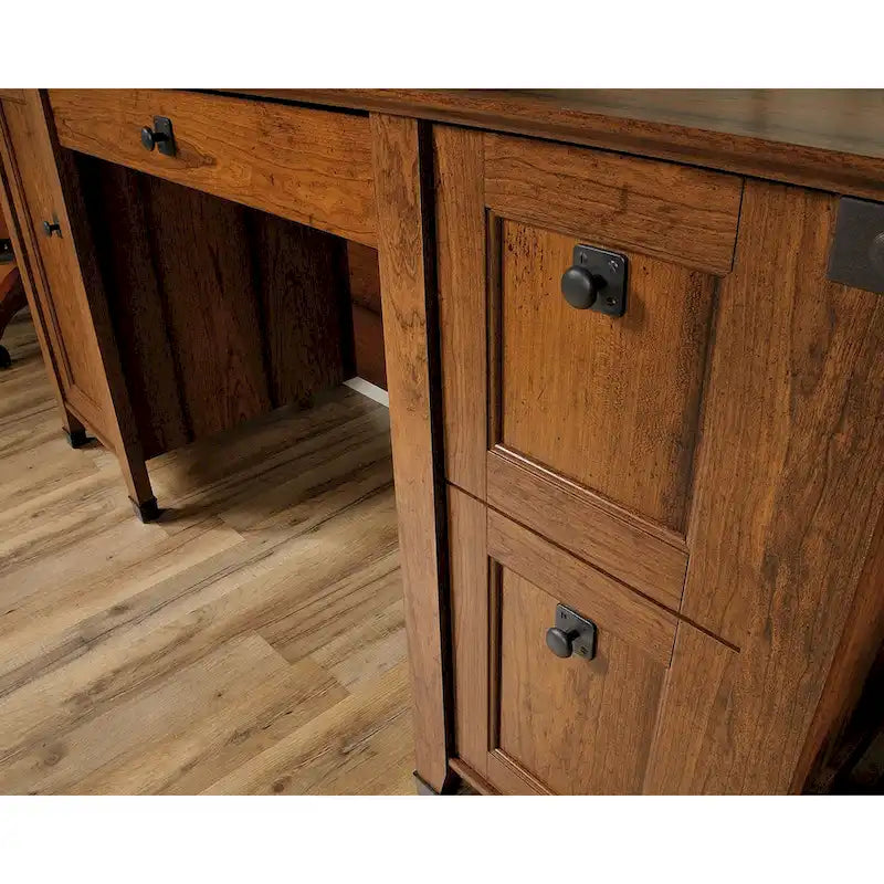 Collection Computer Desk